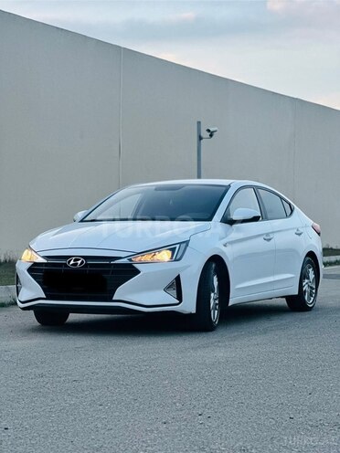 Hyundai Elantra-6