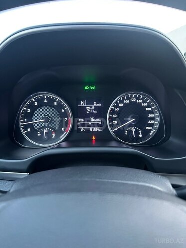 Hyundai Elantra-9