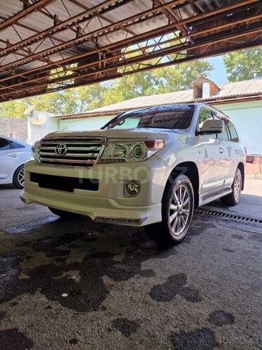 Toyota Land Cruiser-5
