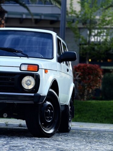 LADA (VAZ) Niva-4