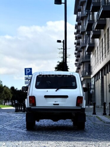 LADA (VAZ) Niva-12