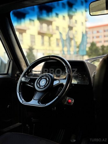 LADA (VAZ) Niva-17