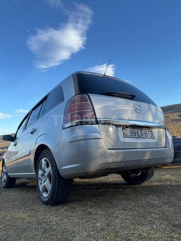Opel Zafira 2006, 540,000 km - 2.2 l - Qusar