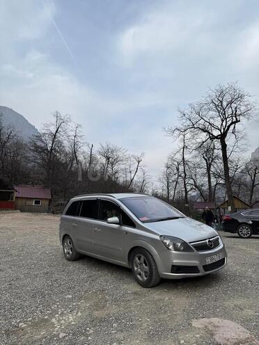 Opel Zafira 2006, 540,000 km - 2.2 l - Qusar