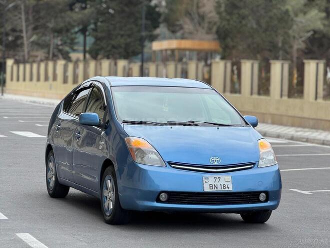 Toyota Prius-2
