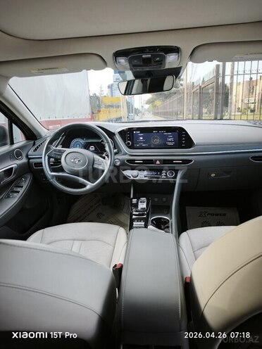 Hyundai Sonata-17