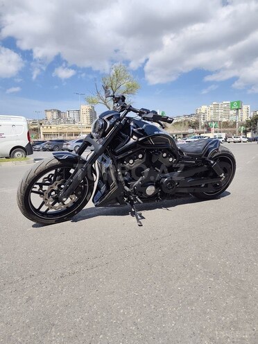 Harley-Davidson Night Rod-1