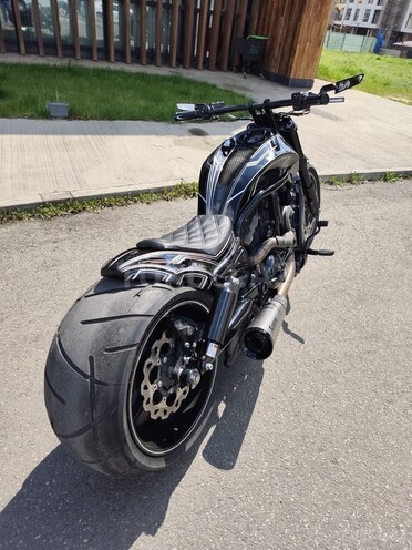 Harley-Davidson Night Rod-4