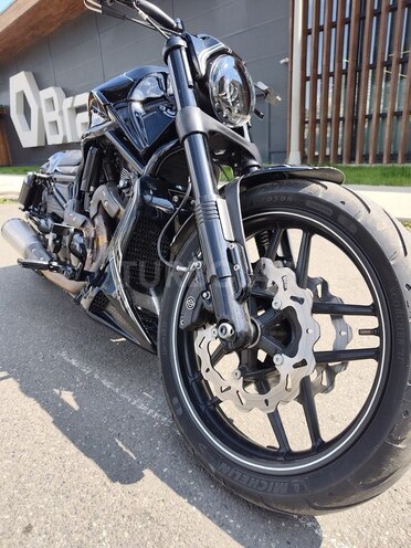 Harley-Davidson Night Rod-11