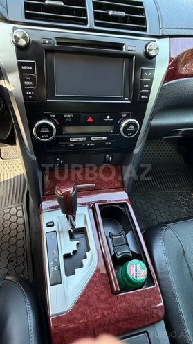 Toyota Camry-8