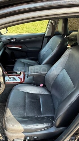 Toyota Camry-7