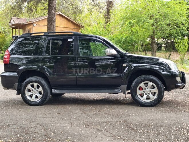 Toyota Land Cruiser Prado-3