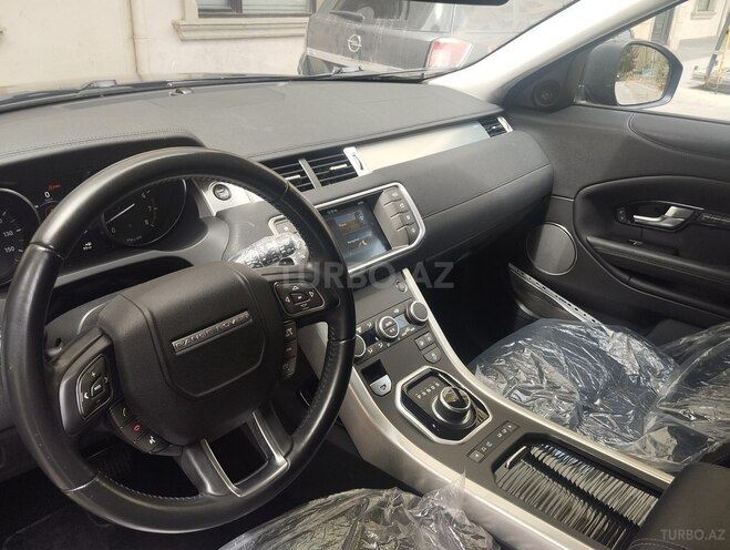 Land Rover RR Evoque-11