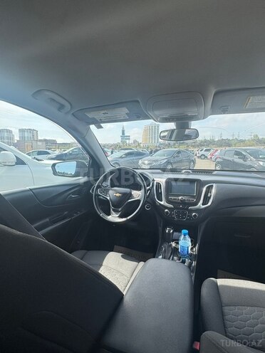 Chevrolet Equinox-7