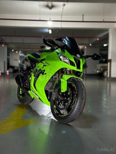 Kawasaki Ninja ZX-10R-4