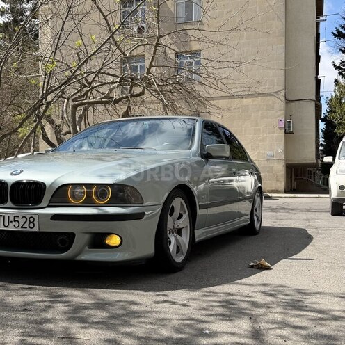 BMW 528-10
