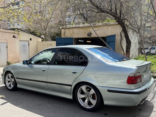 BMW 528-13