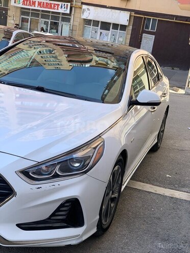 Hyundai Sonata-12