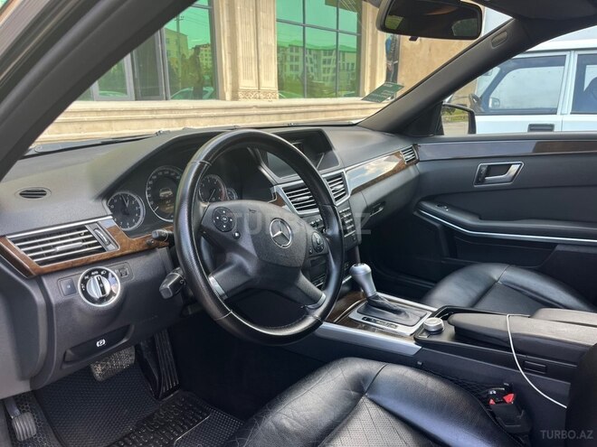 Mercedes E 250-2