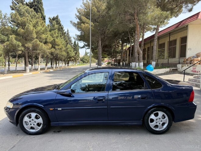 Opel Vectra-2