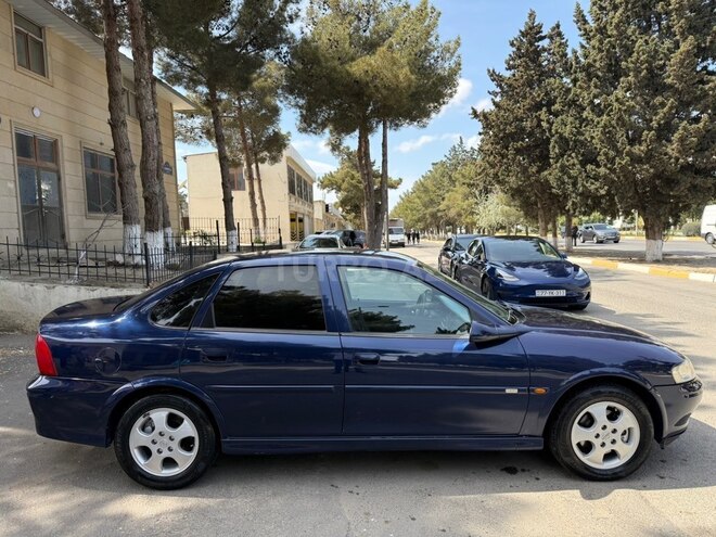 Opel Vectra-3