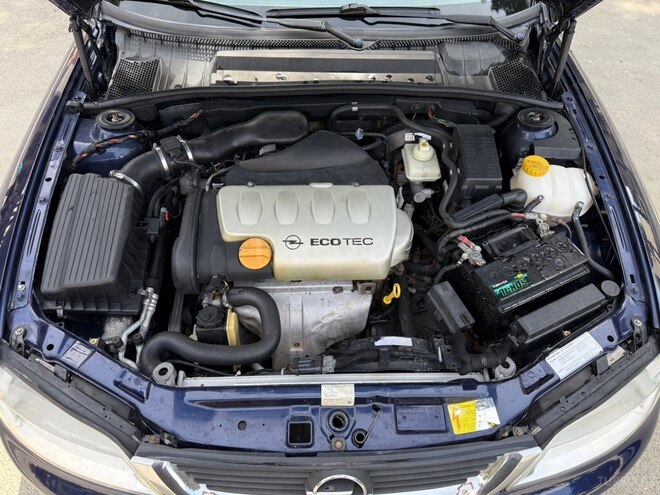Opel Vectra-7