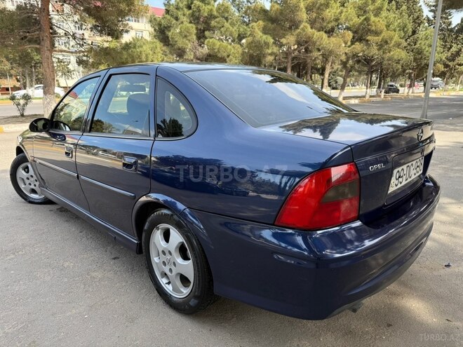 Opel Vectra-11