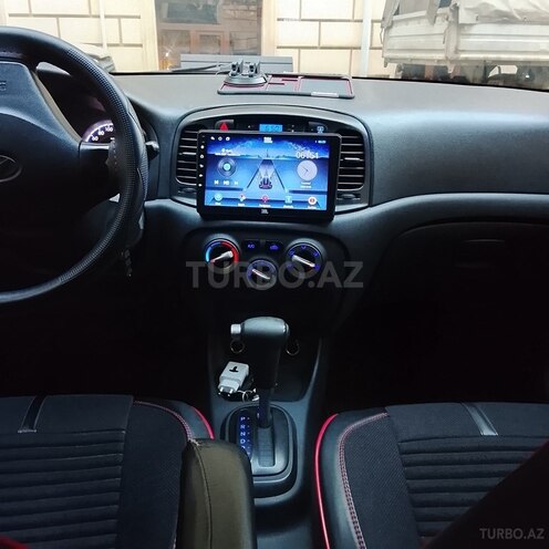 Hyundai Accent-3