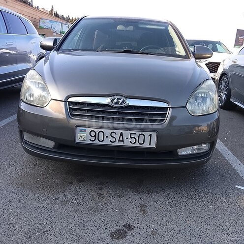 Hyundai Accent-1