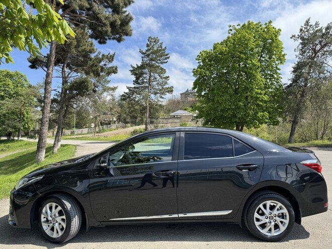 Toyota Corolla-2