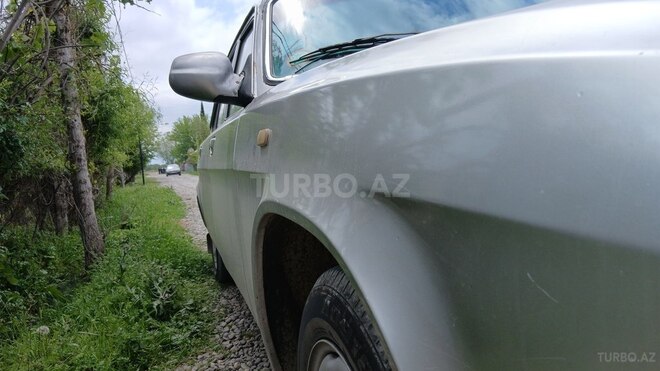 GAZ 31105 "Volga"-4
