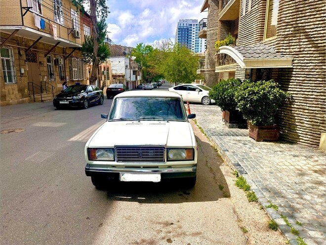 LADA (VAZ) 2107 2010, 120,000 km - 1.6 l - Bakı