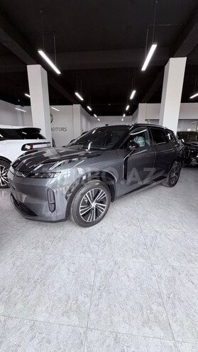 Lynk & Co 08-2