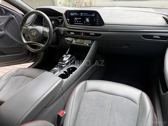 Hyundai Sonata-13