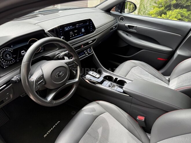 Hyundai Sonata-14