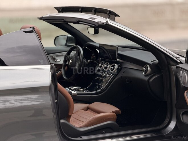 Mercedes C 300 4MATIC-7