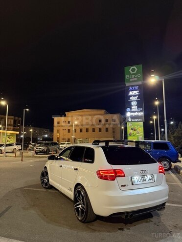 Audi A3-3