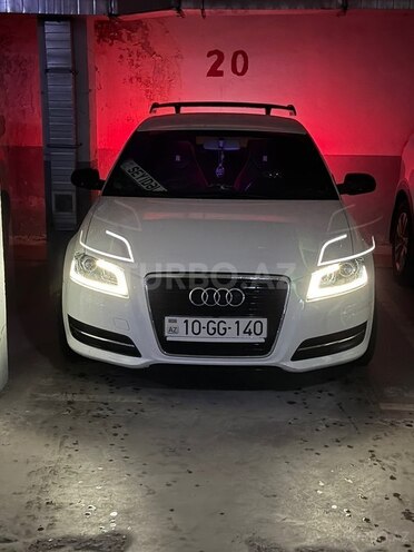 Audi A3-8