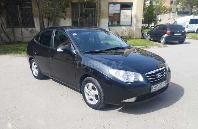 Hyundai Elantra-3