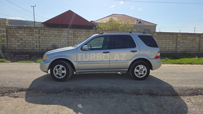 Mercedes ML 320 2002, 165,000 km - 3.2 l - Siyəzən