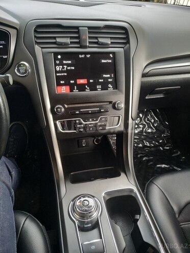 Ford Fusion (North America)-16
