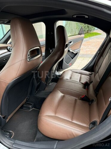 Mercedes CLA 250-7