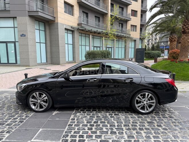 Mercedes CLA 250-3