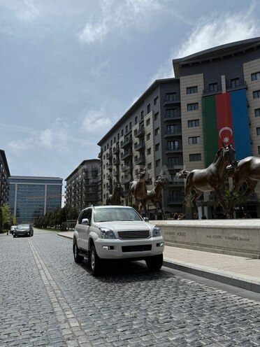 Toyota Land Cruiser Prado-3