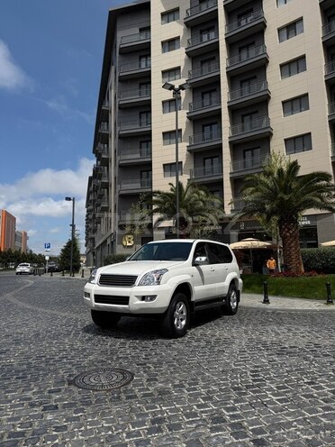 Toyota Land Cruiser Prado-1