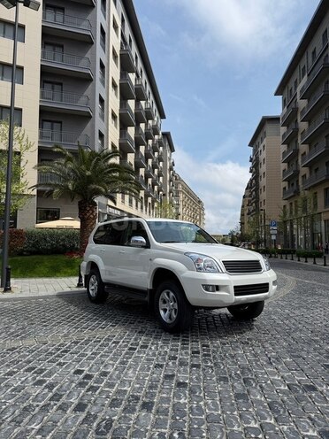 Toyota Land Cruiser Prado-10