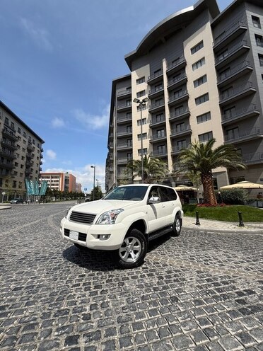 Toyota Land Cruiser Prado-11