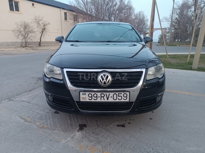 Volkswagen Passat-1