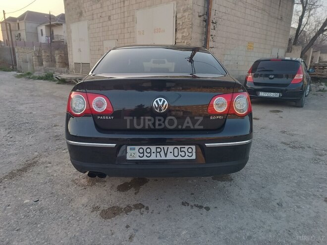 Volkswagen Passat-8