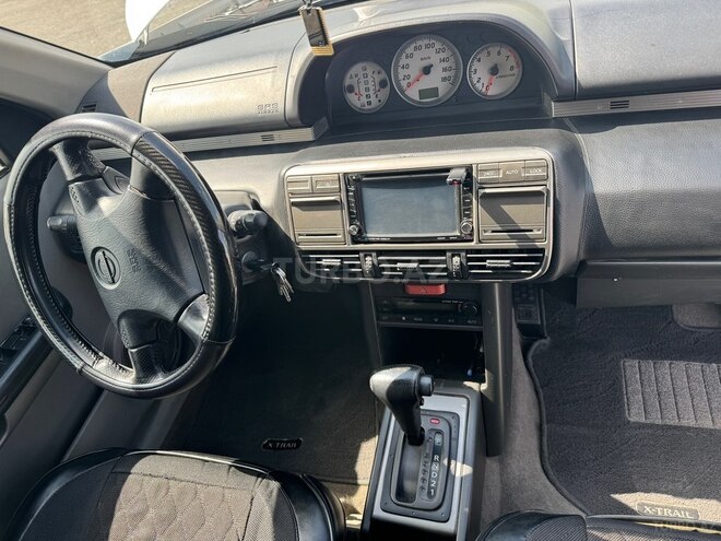 Nissan X-Trail 2003, 266,000 km - 2.0 l - Yevlax